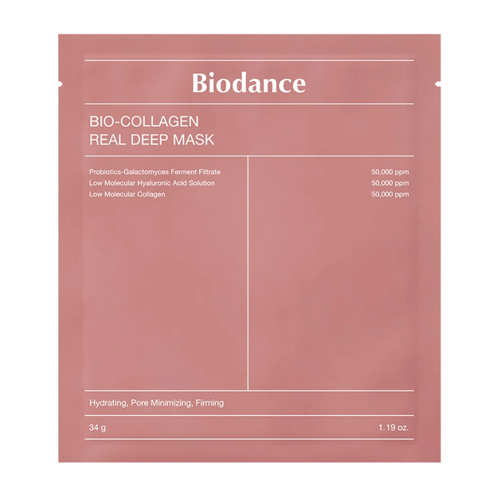 Bilden visar Bio-Collagen Real Deep Mask från Biodance, förpackad i mjuk rosa. Texten detaljerar ingredienser som probiotika, galactomyces fermentfiltrat, hyaluronsyra och kollagen, med effekter som återfuktning, porförminskning och fasthet.